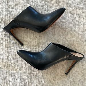 Schutz Black Leather Heeled Mule - Like New